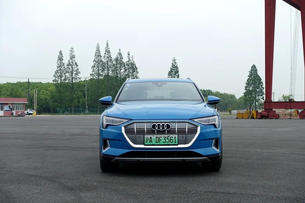 电动suv怎么选_如何选择适合你的电动SUV？看新款Model Y_电车型推荐