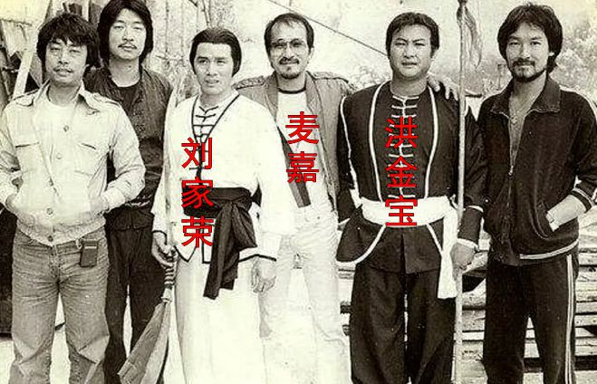 成龙成功之路_从打星到导演：成龙的转型之路_成龙成名之路