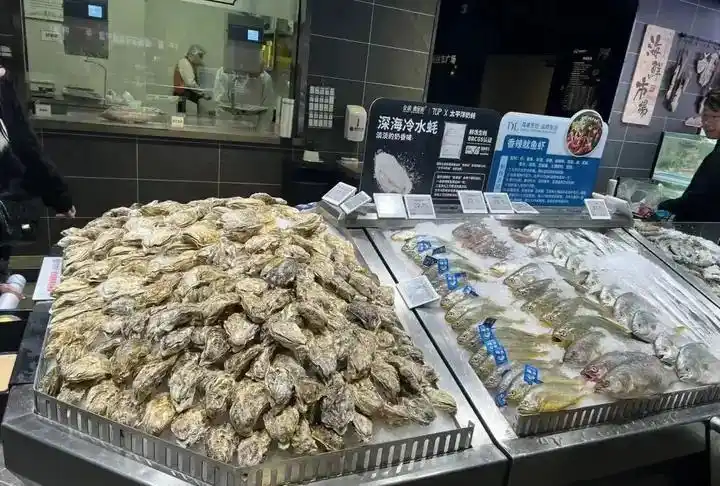 胖东来的理念：让每位顾客感受到重视_胖东来如何实现客户满意度_重视顾客的意义