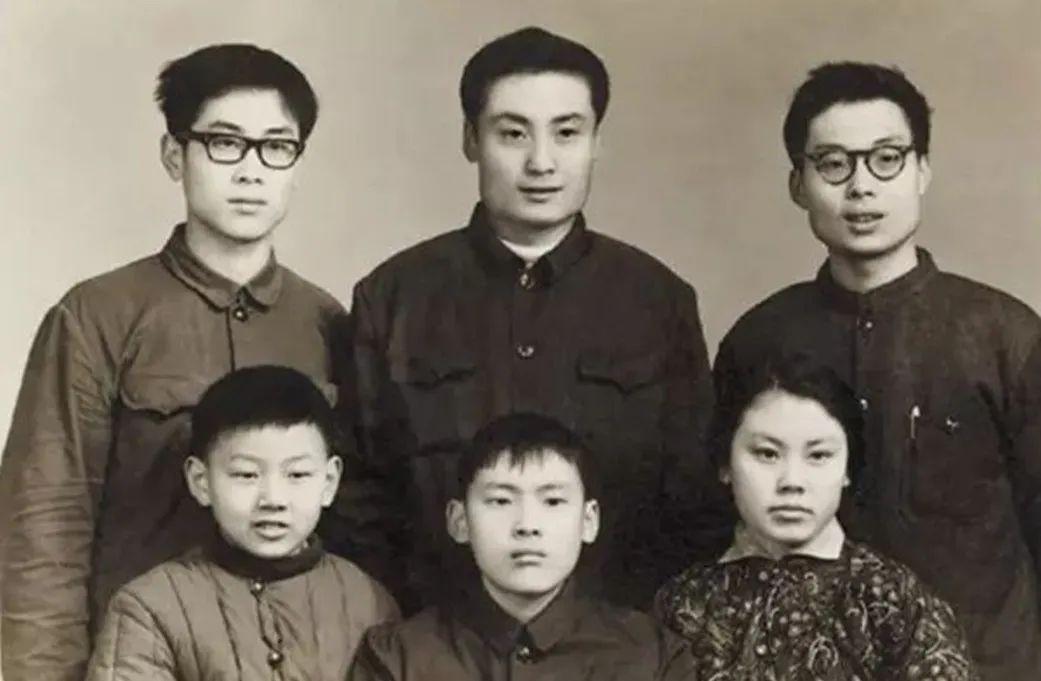 钟睒睒的投资眼光与市场机会_投资眼光好_投资眼光独到