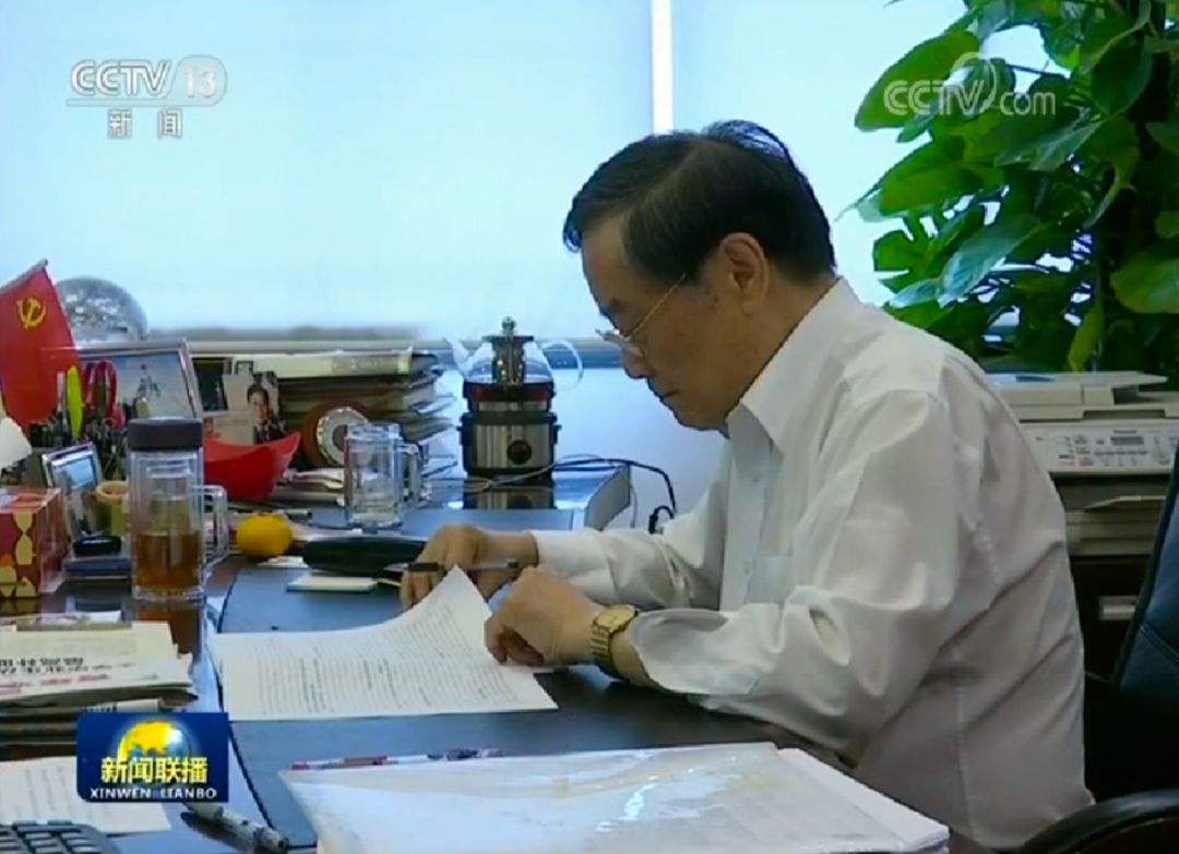 投资眼光独到_钟睒睒的投资眼光与市场机会_投资眼光好