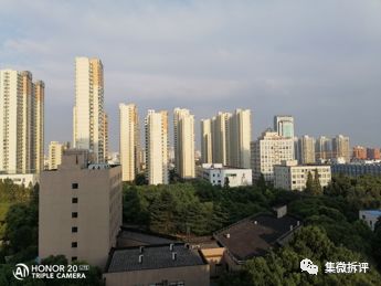 评测荣耀的拍照模式：夜景与人像解析_荣耀手机夜景拍摄参数_荣耀夜景参数