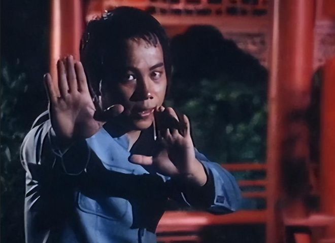从武术演员到制片人：李连杰的转型_李连杰武术指导的电影_武术家李连杰