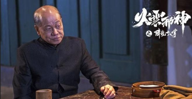 从武术演员到制片人：李连杰的转型_李连杰武术指导的电影_武术家李连杰
