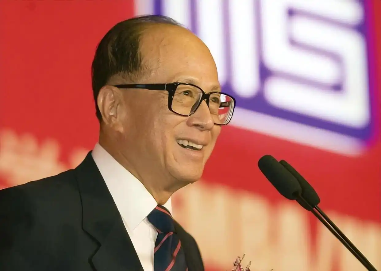 2021年李嘉诚投资方向_李嘉诚海外投资项目汇总_李嘉诚与全球投资市场的动向