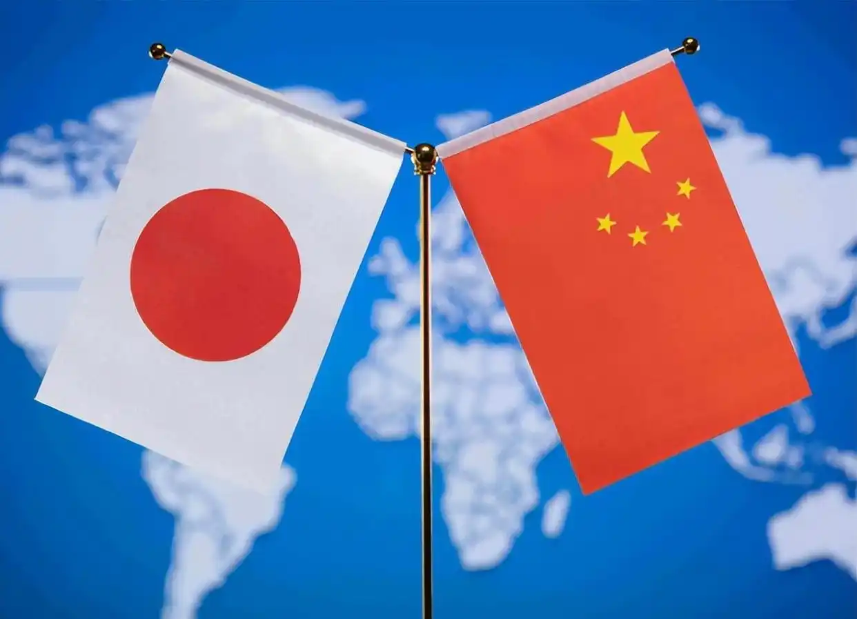 李嘉诚与全球投资市场的动向_2021年李嘉诚投资方向_李嘉诚海外投资项目汇总